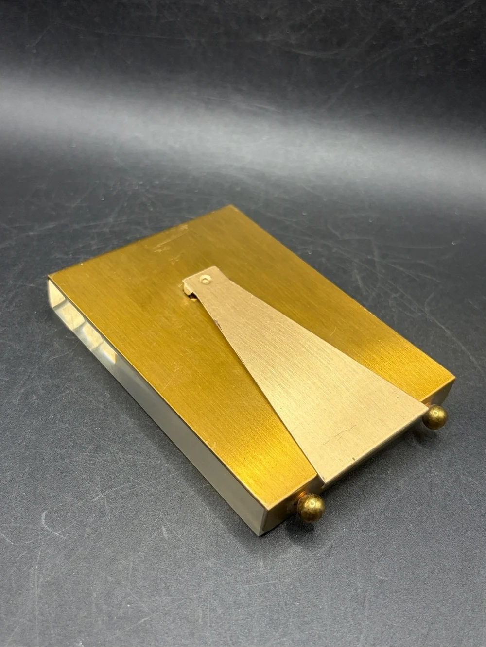 Vintage Brass Tn Metal Acrylic Lucite Ball Footed Kickback Stand Picture Frame